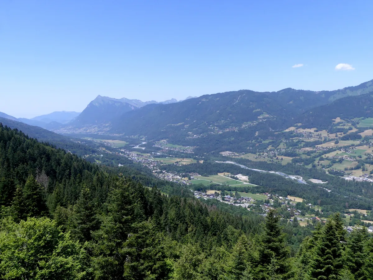 Vue de la vallée du Giffre
